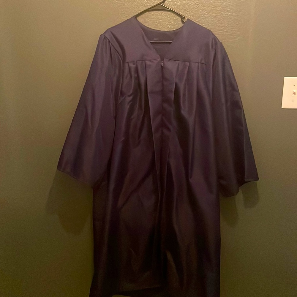 Graduation gown